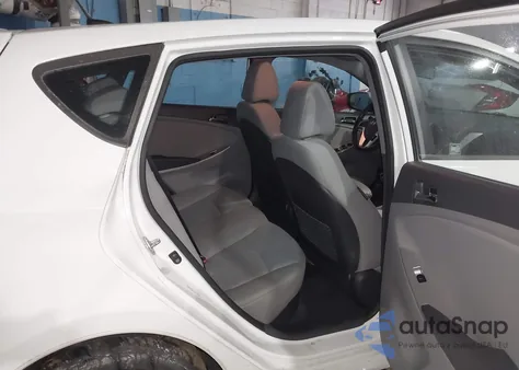 2012 Hyundai Accent Se z USA, uszkodzony, nr VIN KMHCU5AE6CU010792